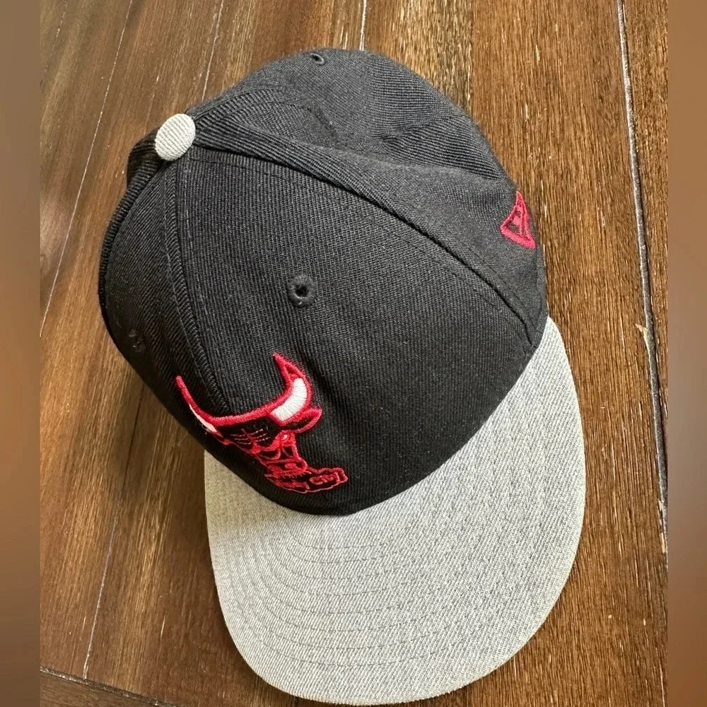 NWOT 9fifty Chicago Bulls youth hat